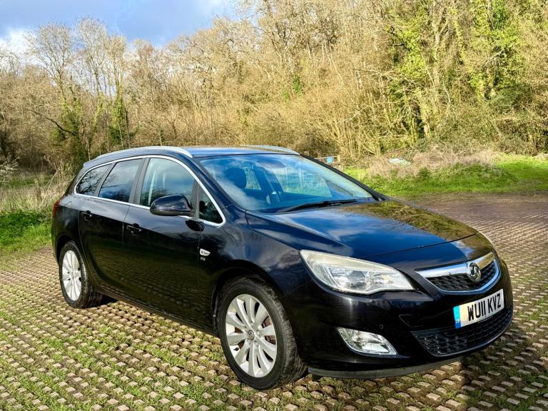 2011 VAUXHALL ASTRA SPORTS TOURER 1.7 CDTI ecoFLEX SE 123 5DR DIESEL FSH BLACK