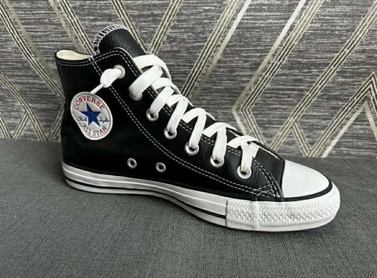 Women's leather converse trainers 