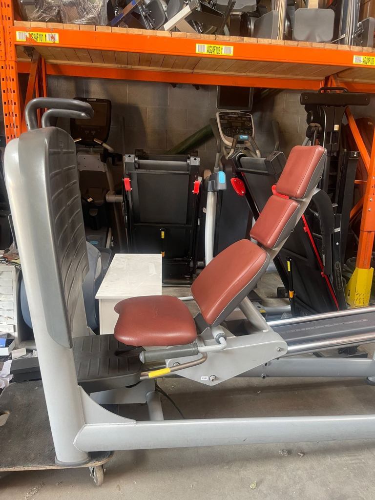 Technogym Selection Line Seater Leg Press   Price £2599 Delivery £100