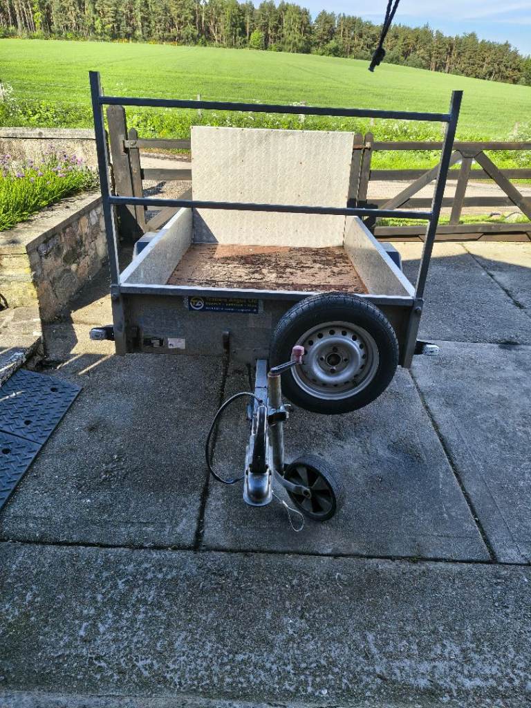 Car trailer 8x4 ifor williams