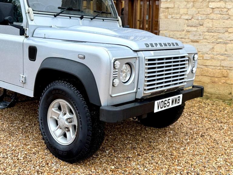 2015 Land Rover Defender Hard Top TDCi [2.2] PANEL VAN Diesel Manual