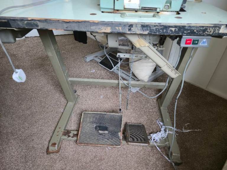 Industrial 3 thread overlocker