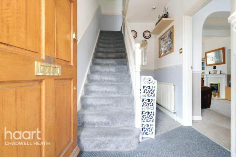 A double bedroom to share in a family house with another Bengali family