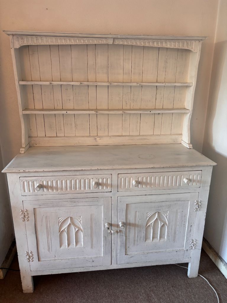1950’s solid wood dresser 