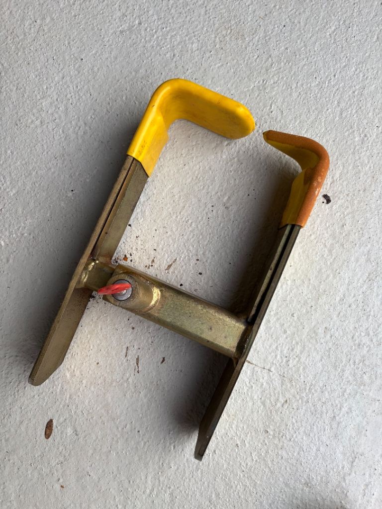 Bulldog Euroclamp Security Wheel Clamp