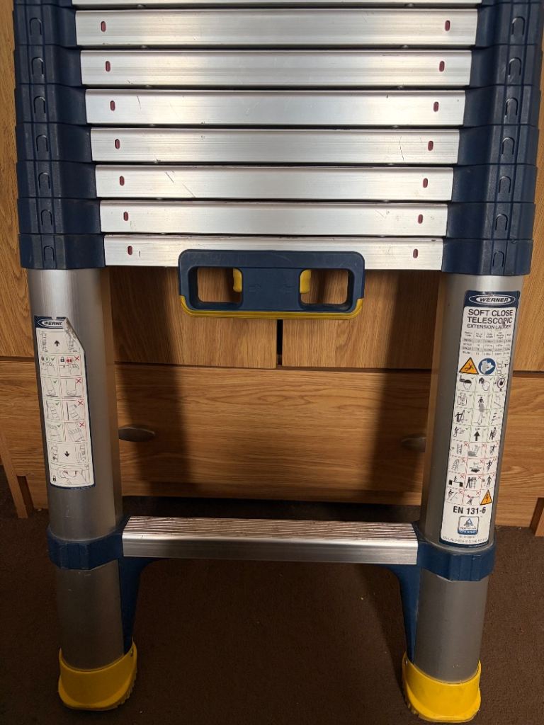 Werner Soft Close Telescopic Extension Ladder – 2.9m