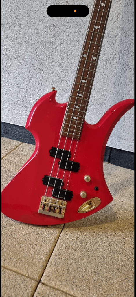 MOCKINGBIRD BASS GUITAR JAAN IMPORT