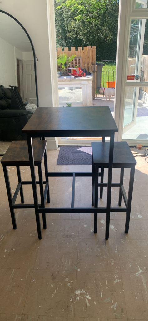 High table and 2 bar stools