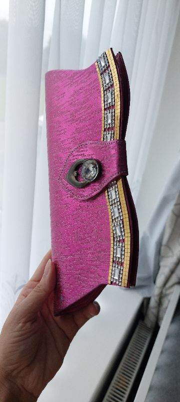 Clutch handbag