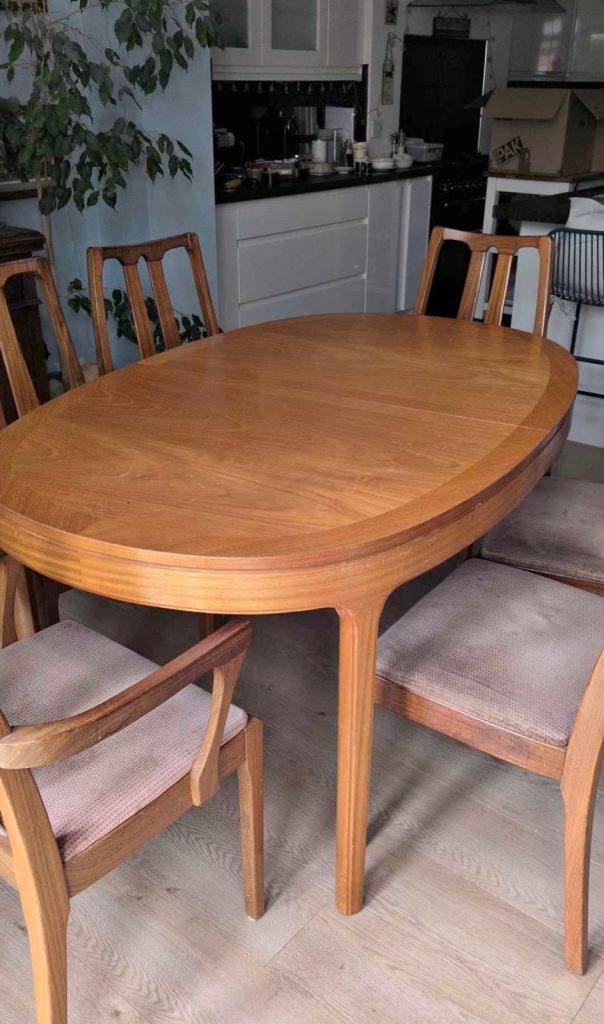 Nathan Extendable Dining Table and 6 Chairs – Good Condition- pending collection