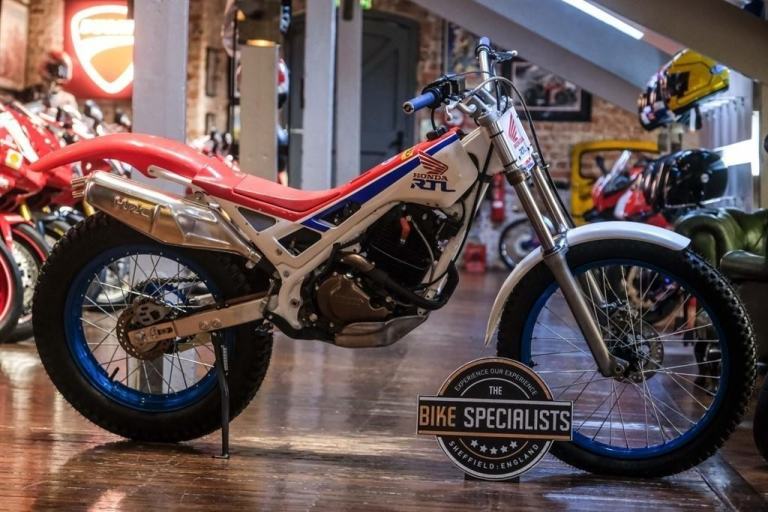 Honda * RTL 250 S - Original example*