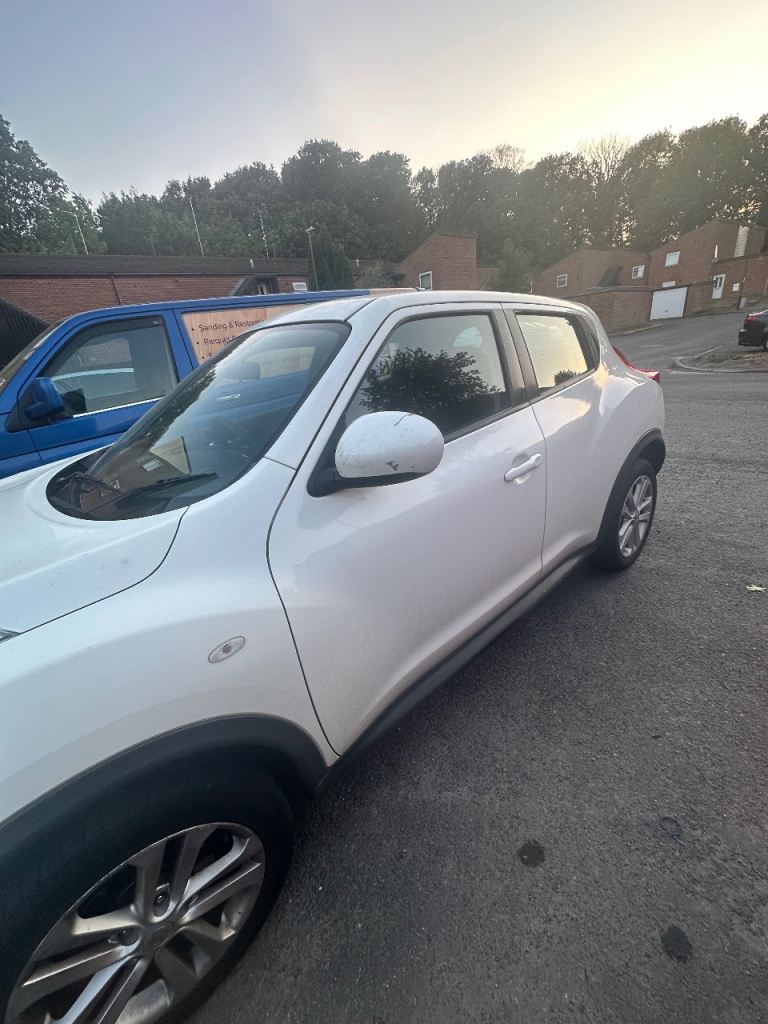 Nissan, JUKE, Hatchback, 2013, Manual, 1598 (cc), 5 doors