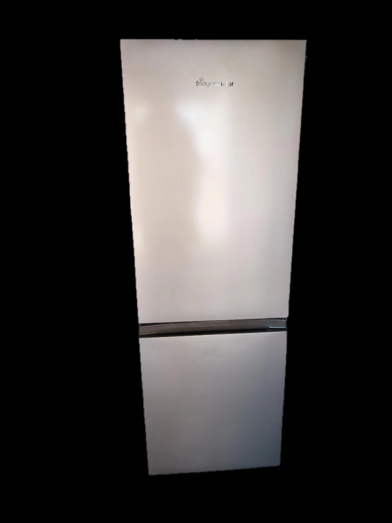 Fridge freezer 146cm height fridgemaster 