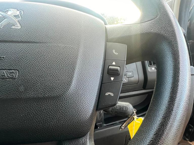 2022 Peugeot Boxer 2.2 BlueHDi 335 Professional Panel Van 5dr Diesel Manual L3 H2 Euro 6 (s/s) Pa...