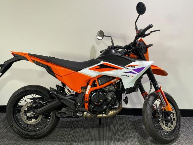 KTM 390 SMC R