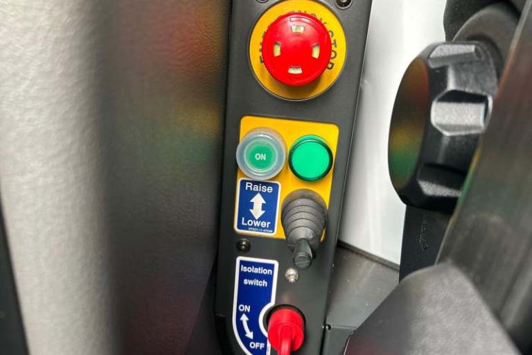 2025 Ford Transit 350 Leader L2 MWB Single Cab Tipper RWD 2.0 EcoBlue 165ps 1 Way DAP, FRONT  Tip...