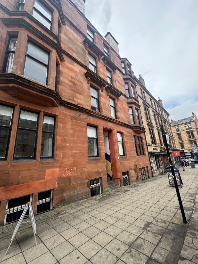  2 bedroom flat in Cresswell Street, Hillhead, West End, Glasgow, G12 8AD