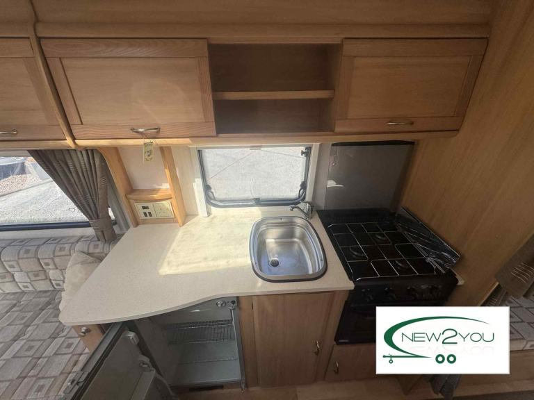 2007 Avondale Godiva 630-6 Twin Axle 6 berth Caravan - STOCK E149