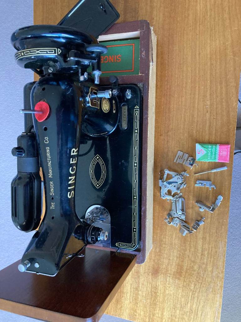 Singer Sewing Machine in original carry case, £40.00 for Sale in ...