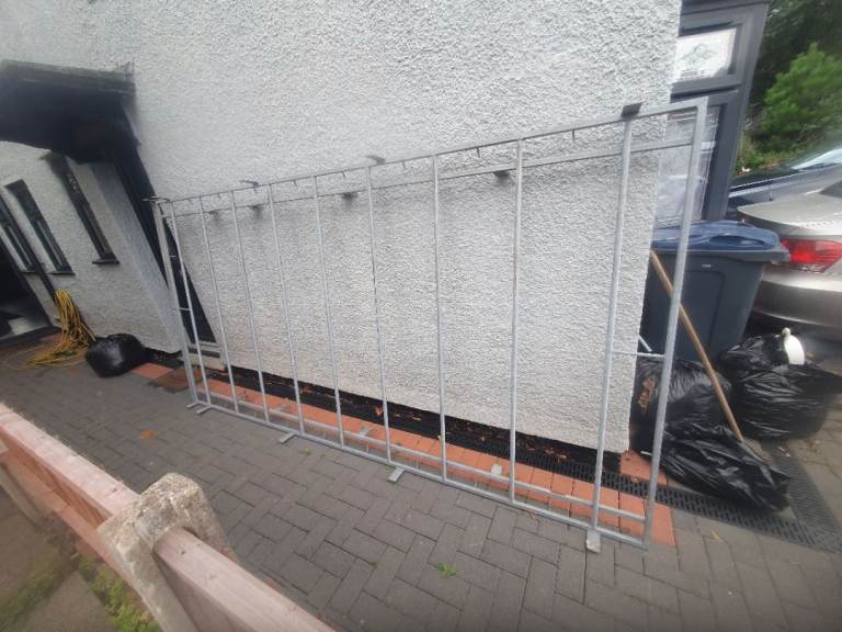 VIVARO PRIMSTAR TRAFIC TRANSIT FULL SIZE HEAVY DUTY ROOF RACK BARGAIN PRICE
