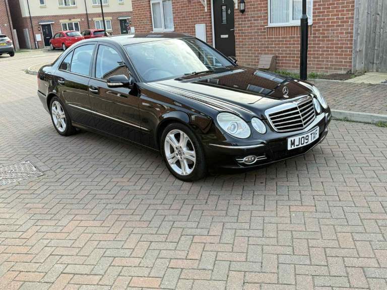 MERCEDES-BENZ E CLASS E280 CDI Avantgarde 4dr Tip Automatic, Diesel, Black 95k milegi