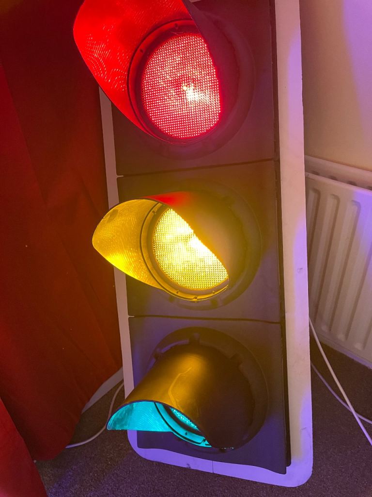 Traffic lights with 3 pin plug and 3 switches at the back to control 