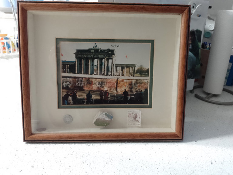 Berlin wall …souviner set