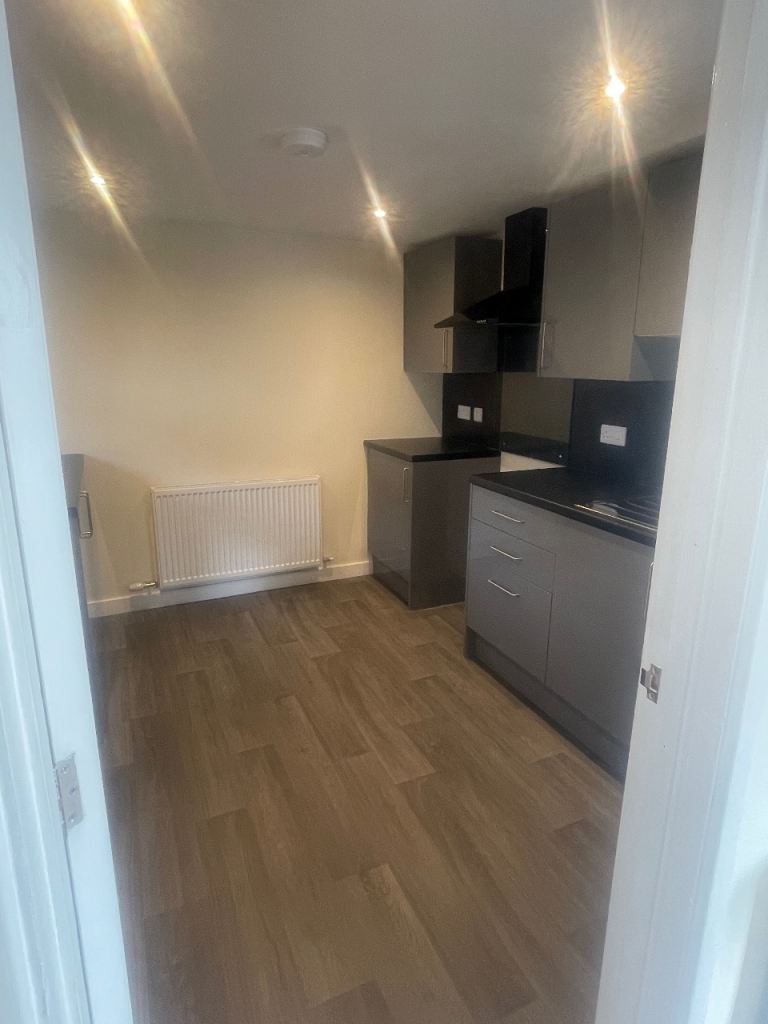 2 bedroom house to rent 