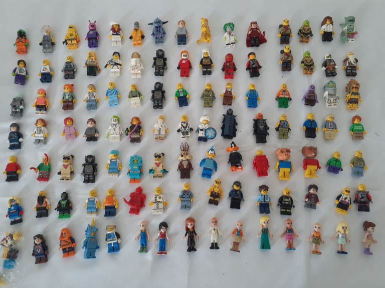 Large Bundle of LEGO Minifigures – Good Condition