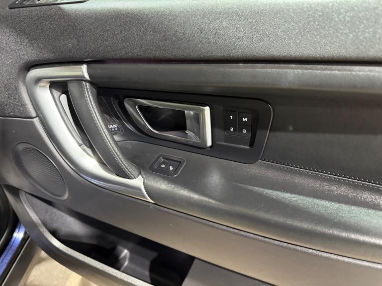 2016 Land Rover Discovery Sport 2.0 TD4 HSE Luxury SUV 5dr Diesel Auto 4WD Euro