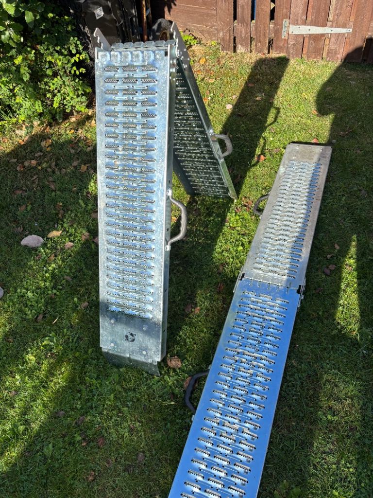 Loading ramps