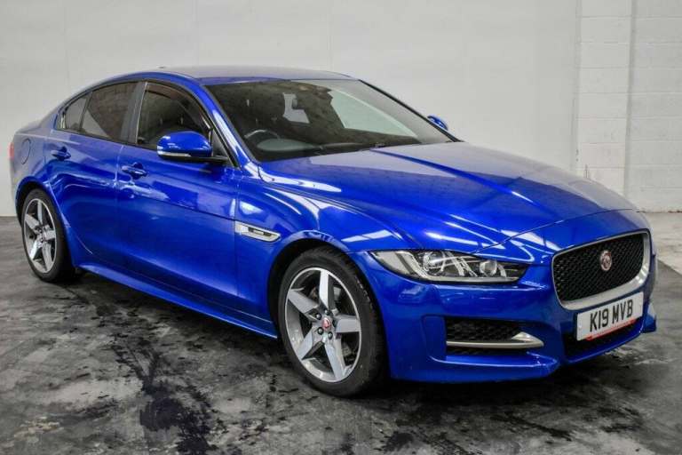 2016 Jaguar XE 2.0d R-Sport Saloon 4dr Diesel Auto Euro 6 (s/s) (180 ps) Saloon Diesel Automatic