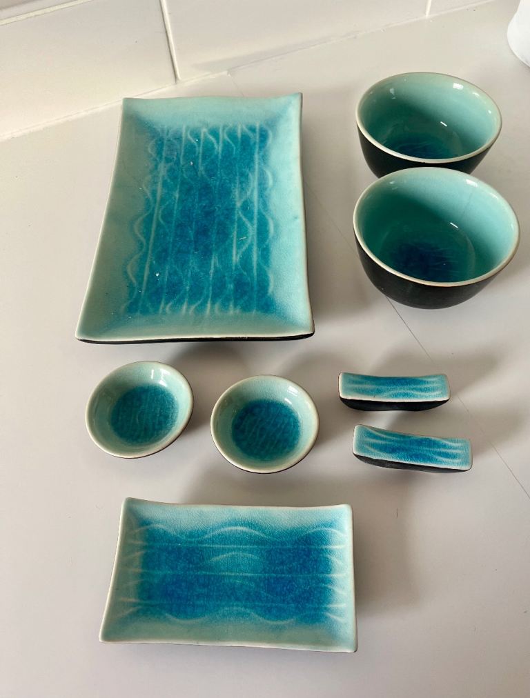 Blue & Black Ceramic Japanese Dining Set – Bowls, Plates & Sauce Dishes