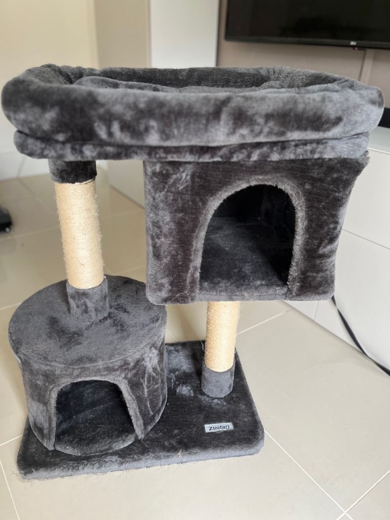 Hide & Sleep Cat Tree 