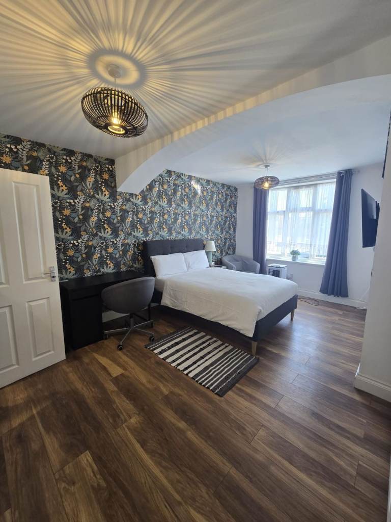 Massive Selection Of Ensuits Rooms with Bills £750-£1250