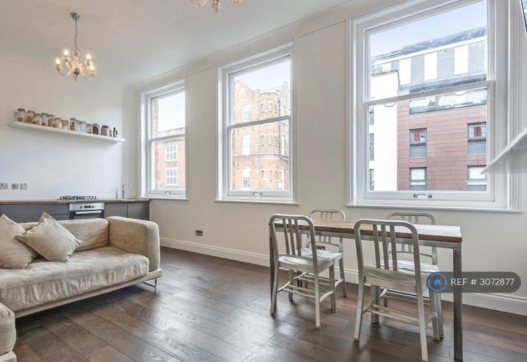 1 bedroom flat in Camden High St, London, NW1 (1 bed) (#3072877)