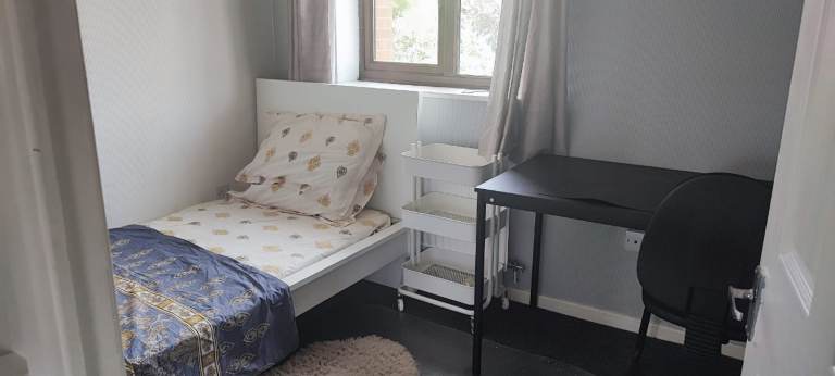 Spacious Double-Sized Room Available in Chafford Hundred – All Bills Included!
