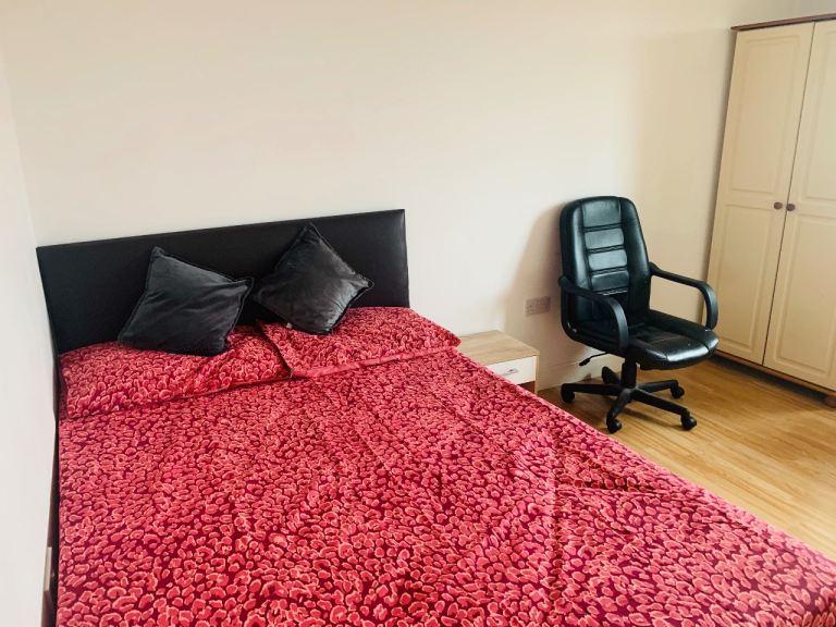 Double Room - All bills included (RG1 area) 