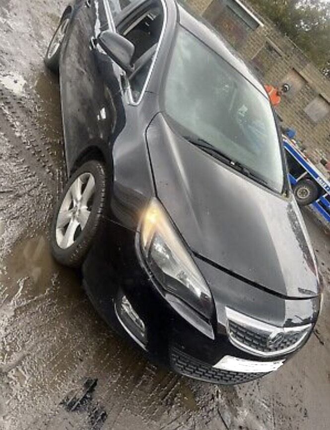 Vauxhall Astra Bonnet. Black. 2009 - 2010