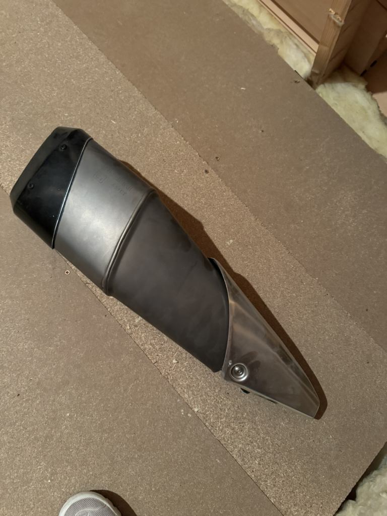 Suzuki GSXR750 Genuine Silencer