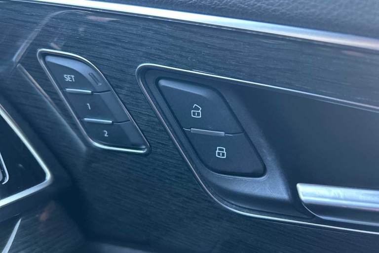 2020 Audi Q7 50 TDI Quattro Black Edition 5dr Tiptronic SUV Diesel Automatic