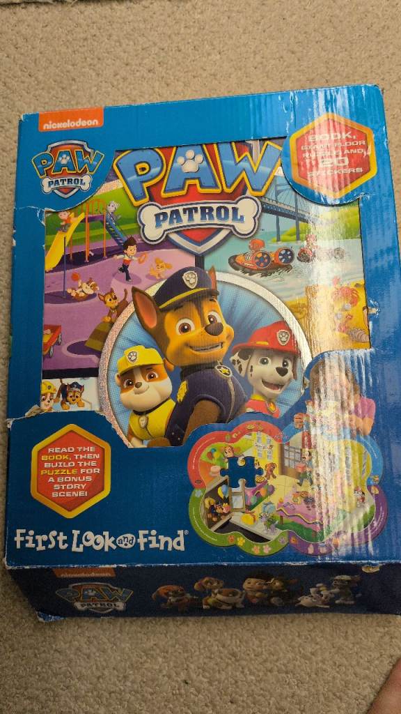 Paw Patrol First Look & Find Puzzle Book – Good Condition