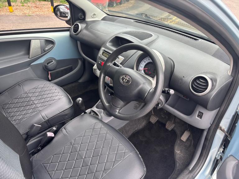 2005 Toyota AYGO 1.0 VVT-i + 5dr HATCHBACK Petrol Manual