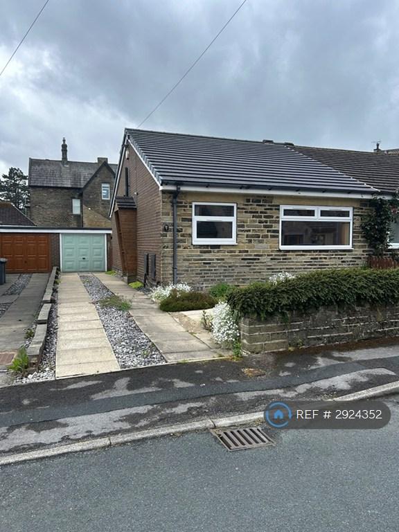2 bedroom house in Lodge Gate Close, Bradford, BD13 (2 bed) (#2924352)
