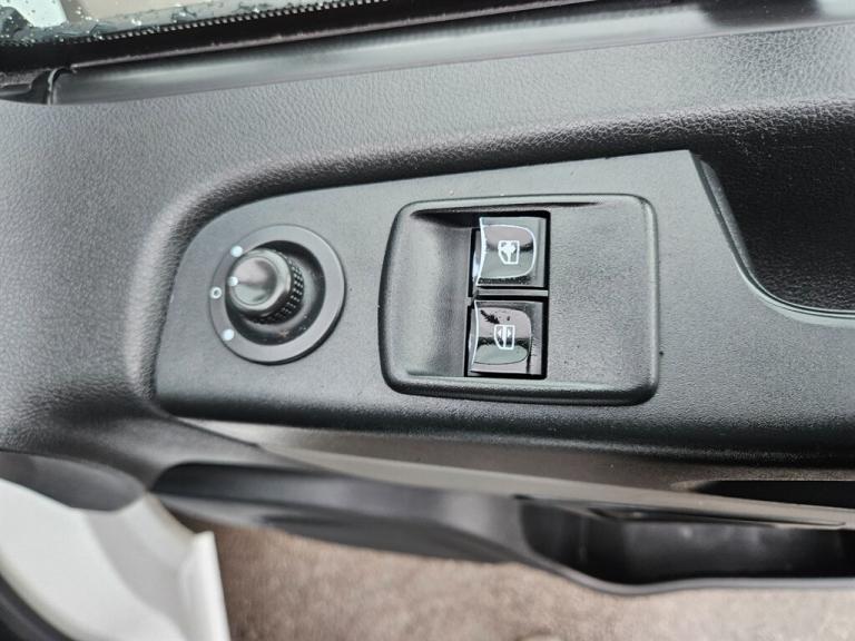 2017 Renault Trafic LH29 ENERGY dCi 125 High Roof Business Van PANEL VAN DIESEL Manual