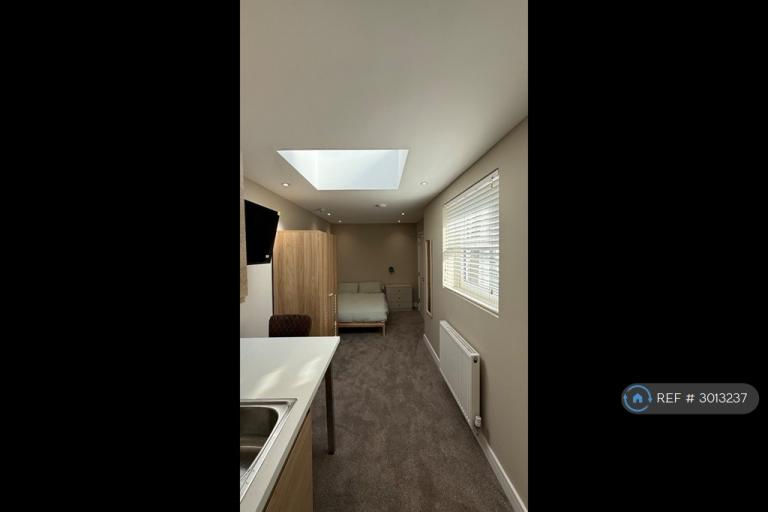 1 bedroom in Prospect Avenue, Rochester, ME2 (#3013237)