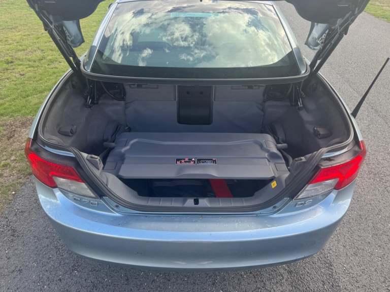 VOLVO C70 2.0 D3 SE Lux 2010