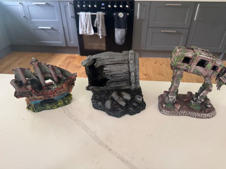 Aquarium accessories 