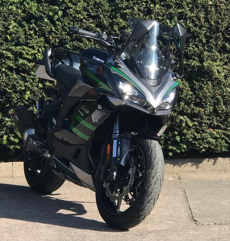 KAWASAKI Z1000SX LOW MILES, CLEAN EXAMPLE