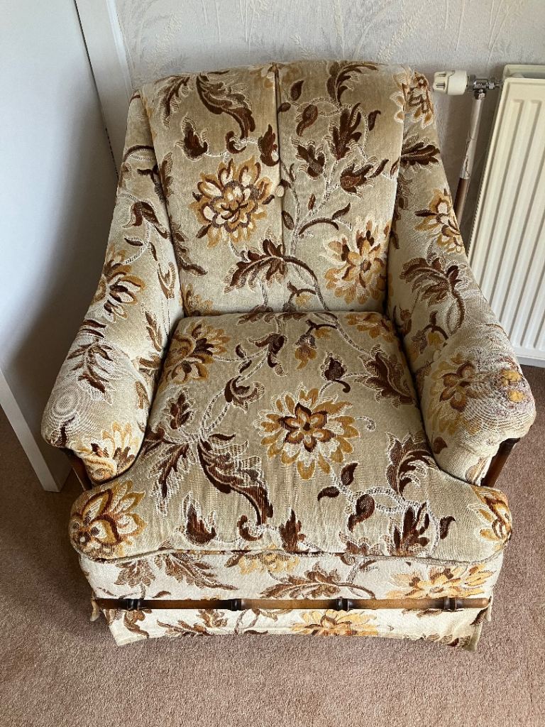 Vintage Floral Armchair – Fair Condition, Faux-Bamboo Detail